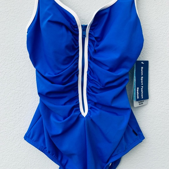 Reebok one piece swimsuit - Picture 3 of 8